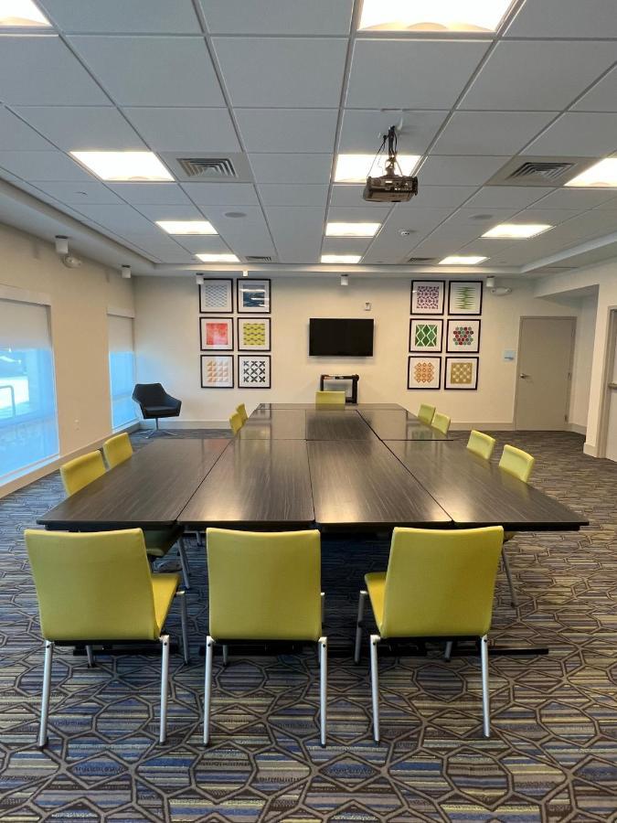 Holiday Inn Express & Suites - Ukiah By Ihg Ngoại thất bức ảnh