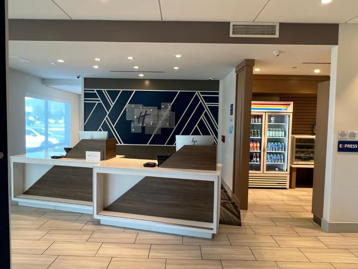 Holiday Inn Express & Suites - Ukiah By Ihg Ngoại thất bức ảnh
