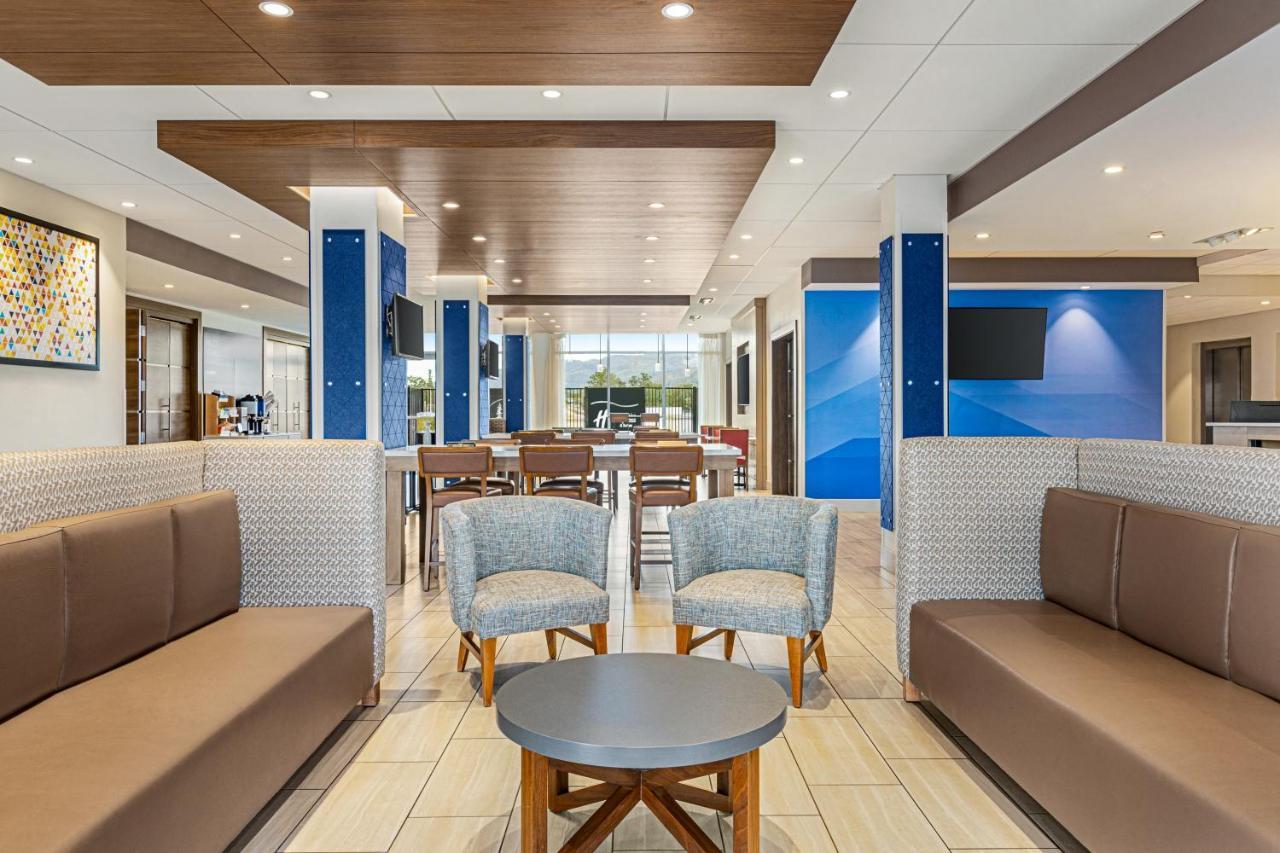Holiday Inn Express & Suites - Ukiah By Ihg Ngoại thất bức ảnh