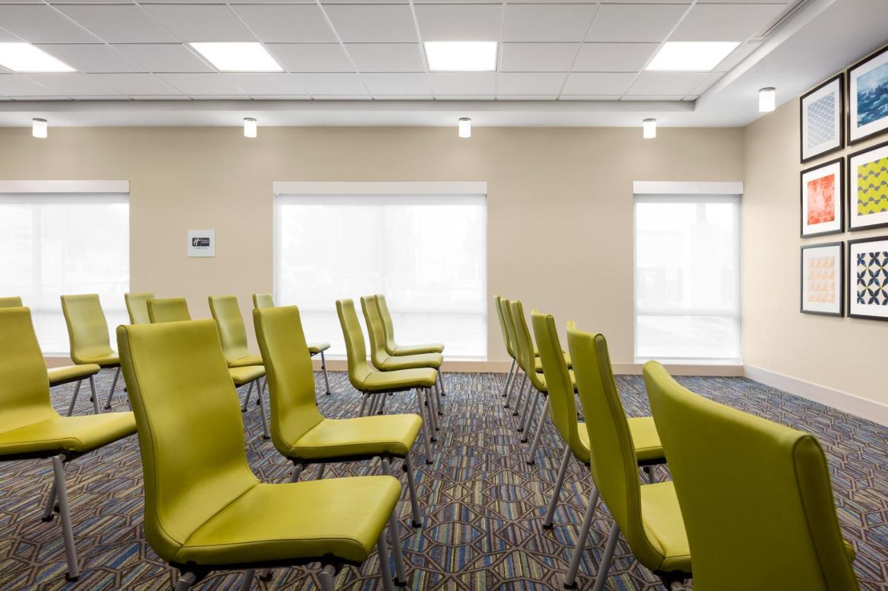 Holiday Inn Express & Suites - Ukiah By Ihg Ngoại thất bức ảnh